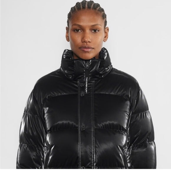 Aritzia Jackets & Blazers - Aritzia Super Puff Shorty – Black Liquid Shine